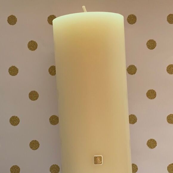 PARTYLITE FRENCH Vanilla Retired 3x7 Pillar Candles Rare 2 bundled  NIB - Picture 10 of 10